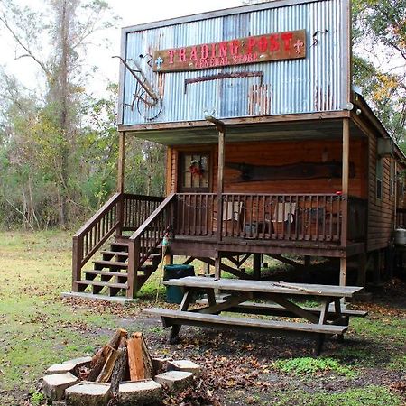Berry Creek Cabins Hotel Isabel Exterior photo